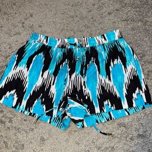 Michael Kors blue/black/white shorts!